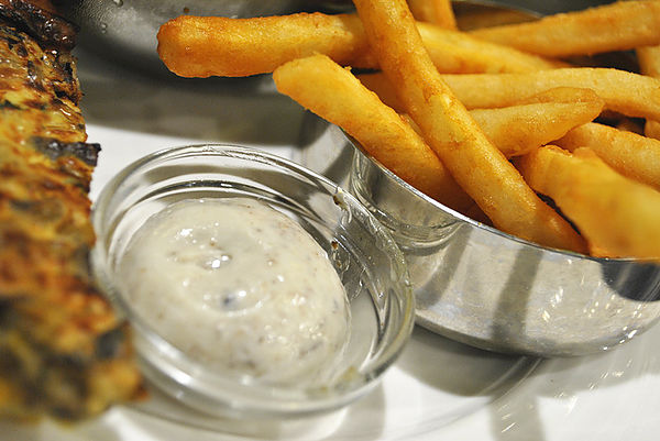 瓦法奇朵：【內湖】瓦法奇朵。松露薯條超肥但超好吃阿