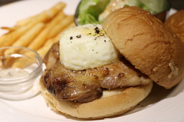 瓦法奇朵Waffogato(東湖店)：1個月前的美味....還在想念XDD W.瓦法奇朵CP值高的美味!值得我再次到訪