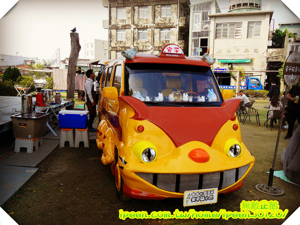 安平貓小巴(龍貓小巴)：【台南-安平】童年電影龍貓。真實上映~《安平貓小巴》