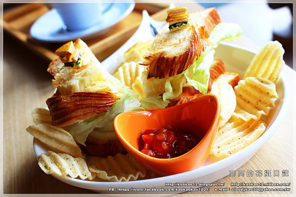 格言咖啡 Maxim coffee:【高雄】鼓山區。格言咖啡 Maximum Coffee