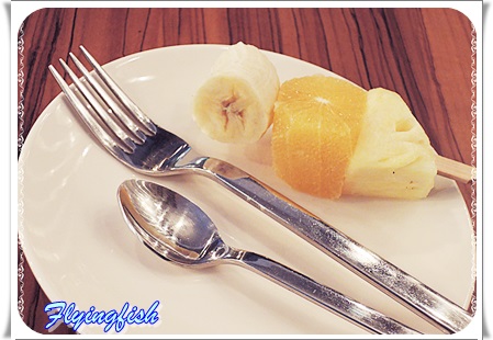 她他小曼谷(她他小館)：✜ 燈光美氣氛佳滴