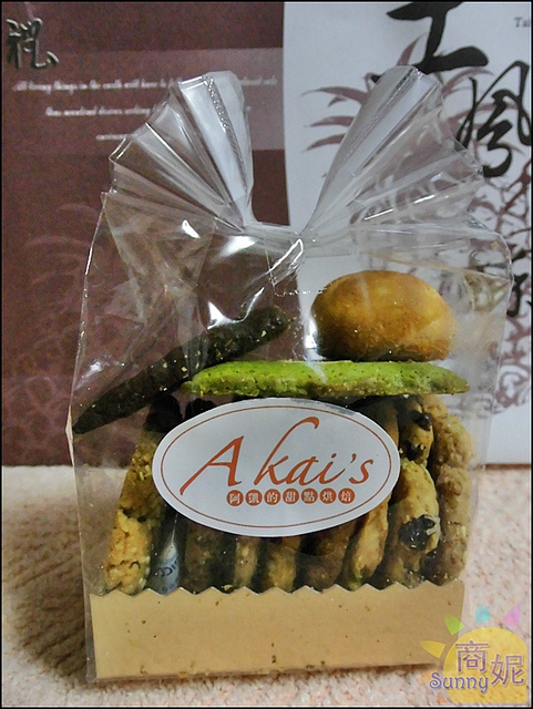 阿凱的甜點烘焙:網購宅配。阿凱的甜點烘焙。低糖不甜膩的土鳳梨酥、手工餅乾