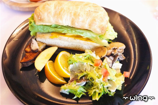 Artr北美館親子餐廳：［台北美術館園區］遛小孩好去處。【Art r北美館親子餐廳】兒童餐/早午餐/遊戲區(捷運圓山站美食餐廳)