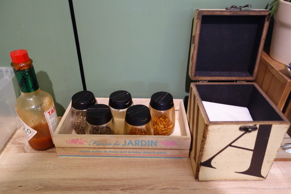 披薩工廠PizzaFactory(公益店)：1030301[官本金文愛台灣]剎有其食第35次試吃會披薩工廠Pizza Factory公益店被美味披薩義大利麵燉飯淹沒