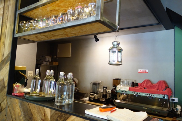 披薩工廠PizzaFactory(公益店)：1030301[官本金文愛台灣]剎有其食第35次試吃會披薩工廠Pizza Factory公益店被美味披薩義大利麵燉飯淹沒