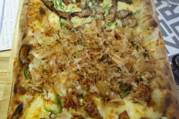 披薩工廠PizzaFactory(公益店)：1030301[官本金文愛台灣]剎有其食第35次試吃會披薩工廠Pizza Factory公益店被美味披薩義大利麵燉飯淹沒