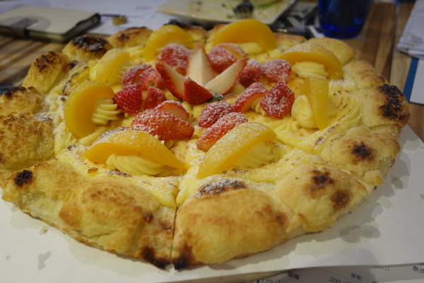 披薩工廠PizzaFactory(公益店)：1030301[官本金文愛台灣]剎有其食第35次試吃會披薩工廠Pizza Factory公益店被美味披薩義大利麵燉飯淹沒