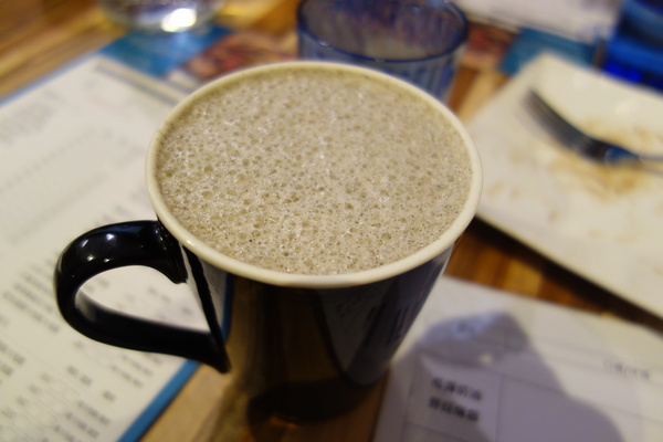 披薩工廠PizzaFactory(公益店)：1030301[官本金文愛台灣]剎有其食第35次試吃會披薩工廠Pizza Factory公益店被美味披薩義大利麵燉飯淹沒