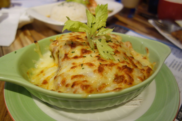 披薩工廠PizzaFactory(公益店)：1030301[官本金文愛台灣]剎有其食第35次試吃會披薩工廠Pizza Factory公益店被美味披薩義大利麵燉飯淹沒