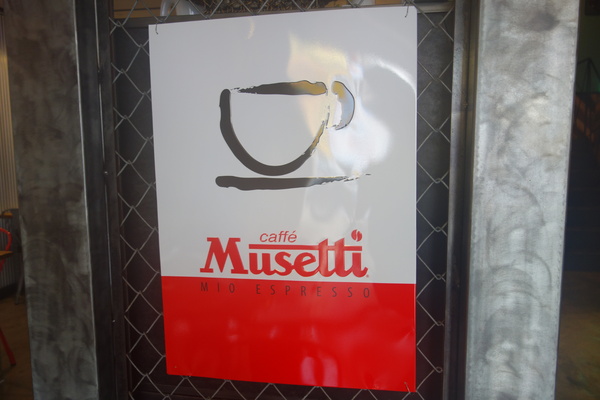 披薩工廠PizzaFactory(公益店)：1030301[官本金文愛台灣]剎有其食第35次試吃會披薩工廠Pizza Factory公益店被美味披薩義大利麵燉飯淹沒