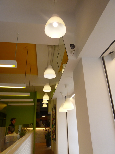 D&A Burger Store： 【口碑劵】228假期台中行之天使與魔鬼的和平戰場－D&A Burger Store