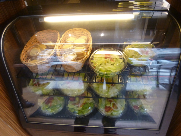 D&A Burger Store： 【口碑劵】228假期台中行之天使與魔鬼的和平戰場－D&A Burger Store