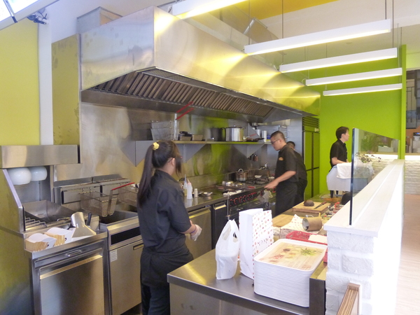 D&A Burger Store： 【口碑劵】228假期台中行之天使與魔鬼的和平戰場－D&A Burger Store