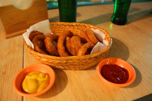 Kia Ora Kai：[台北]俯瞰淡水美景+美食-老街上的隱藏版漢堡 Kia Ora Kai