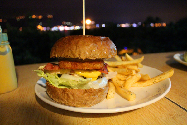 Kia Ora Kai：[台北]淡水老街的鎮街之堡 二訪 Kia Ora Kai