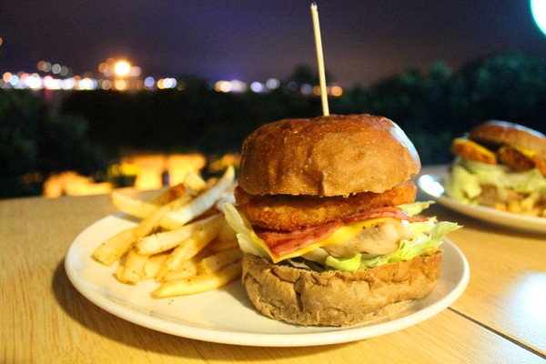 Kia Ora Kai：[台北]淡水老街的鎮街之堡 二訪 Kia Ora Kai