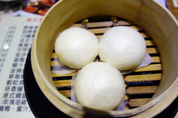 群星會港式茶餐廳：群星會港式茶餐廳+長春路+中山區+港式料理+平價+新生高架+南京東路+鴛鴦奶茶+