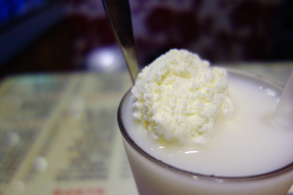 群星會港式茶餐廳：群星會港式茶餐廳+長春路+中山區+港式料理+平價+新生高架+南京東路+鴛鴦奶茶+