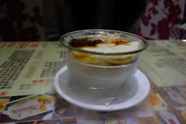 群星會港式茶餐廳：群星會港式茶餐廳+長春路+中山區+港式料理+平價+新生高架+南京東路+鴛鴦奶茶+