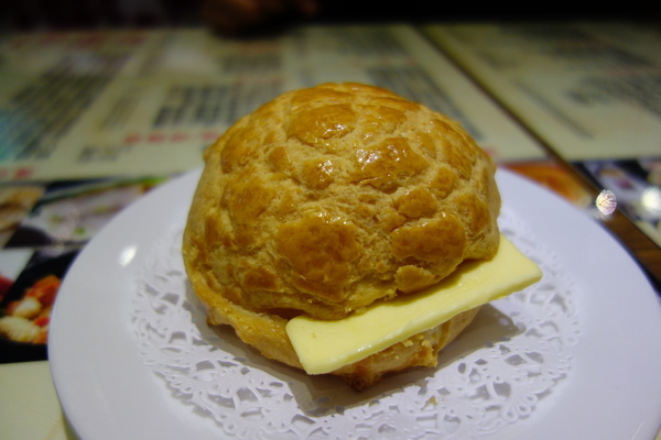 群星會港式茶餐廳：群星會港式茶餐廳+長春路+中山區+港式料理+平價+新生高架+南京東路+鴛鴦奶茶+