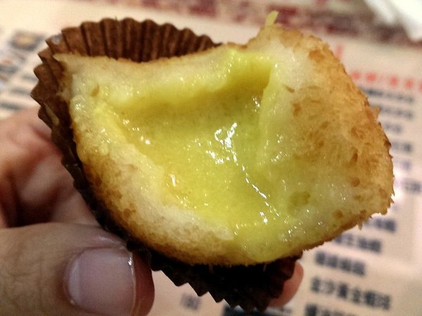 群星會港式茶餐廳：《台北》群星會港式飲茶│爆漿流沙貴妃球好誘人~服務態度頗失望...@松江南京站