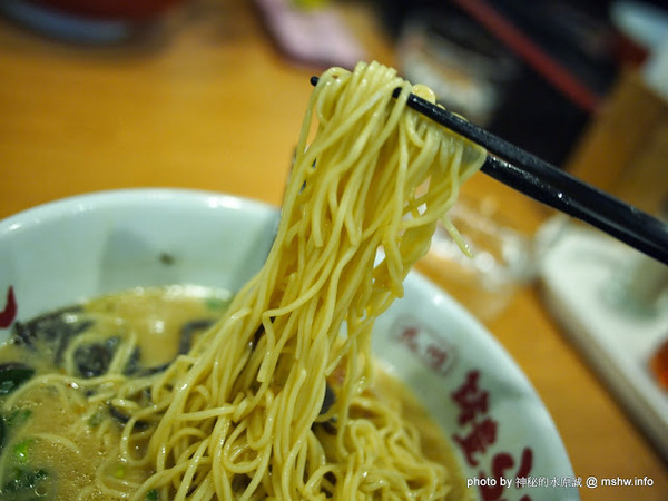 山小屋拉風拉麵：【食記】台中Yamagoya Ramen山小屋-筑豐拉麵@西區 : 還好沒有需要到翻桌~口中暗罵