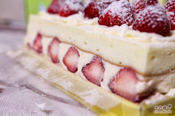 郃嘉烘焙坊：團購美食 郃嘉烘焙坊 北海道雙層草莓蛋糕