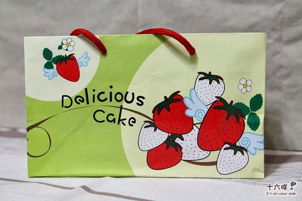 郃嘉烘焙坊：團購美食 郃嘉烘焙坊 北海道雙層草莓蛋糕