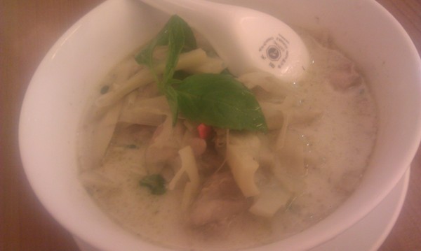 朋泰：【苗栗頭份】朦朧也是美，情人節快樂－朋泰泰式料理