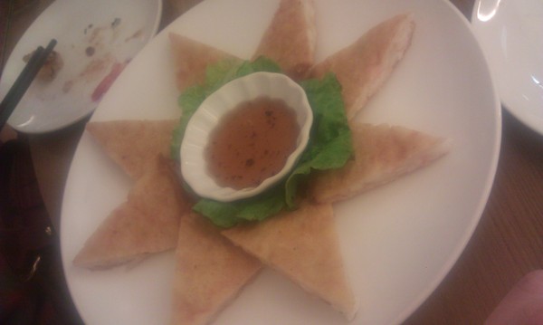 朋泰：【苗栗頭份】朦朧也是美，情人節快樂－朋泰泰式料理