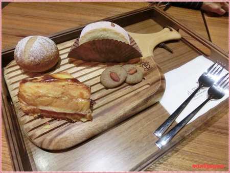 小巴黎人~baby bread.JPG