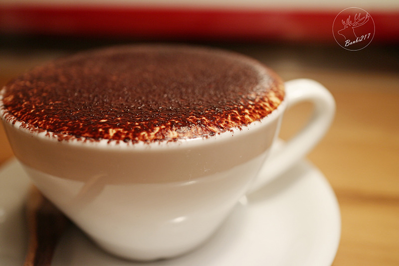 Banbi217 美食旅遊: [台北公館]Pica Pica Café 喜鵲咖啡(Picnic Cafe 野餐咖啡二店)-焦糖肉桂捲(捷運台電大樓站)