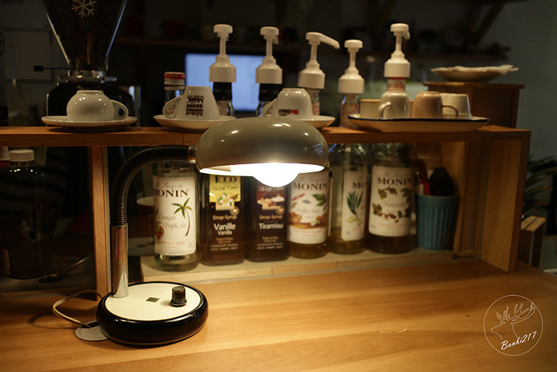 Banbi217 美食旅遊: [台北公館]Pica Pica Café 喜鵲咖啡(Picnic Cafe 野餐咖啡二店)-焦糖肉桂捲(捷運台電大樓站)