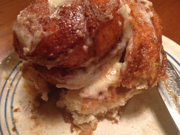 PICA PICA喜鵲咖啡：PICA PICA喜鵲咖啡──焦糖肉桂捲值得一試