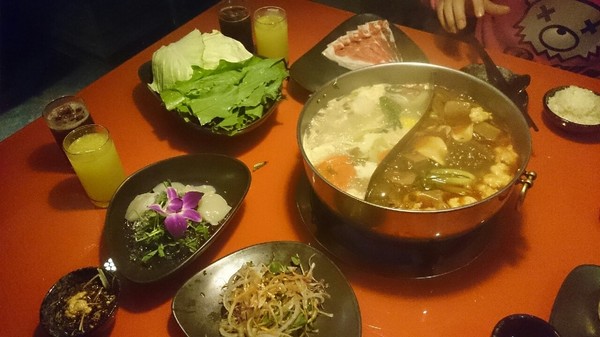 樂道麻辣鍋(仁愛店):試吃:顛覆傳統的獨門麻辣鍋❤《樂道》養生麻辣鍋❤