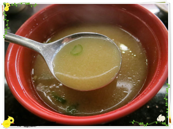 台北-板橋-海禾味刺身壽司屋-炙燒的美味，入口即化-鮭魚味噌湯