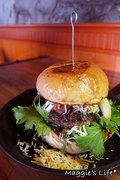 Oldies Burger 新美式文化料理：台北美食。捷運台北車站【Oldies Burger新美式文化料理】傳統道地美墨料理◆漢堡。薯條。墨西哥料理。荷蘭甜心鬆餅