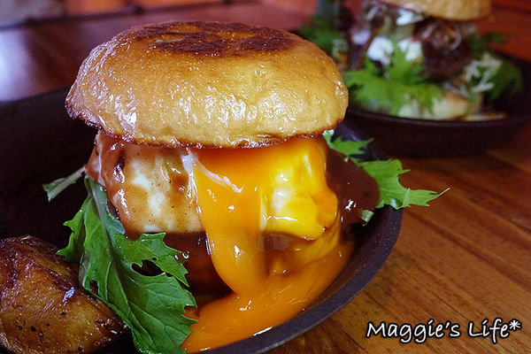 Oldies Burger 新美式文化料理：台北美食。捷運台北車站【Oldies Burger新美式文化料理】傳統道地美墨料理◆漢堡。薯條。墨西哥料理。荷蘭甜心鬆餅