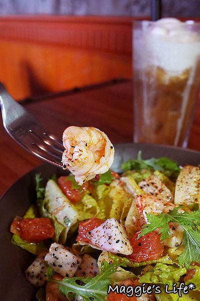 Oldies Burger 新美式文化料理：台北美食。捷運台北車站【Oldies Burger新美式文化料理】傳統道地美墨料理◆漢堡。薯條。墨西哥料理。荷蘭甜心鬆餅