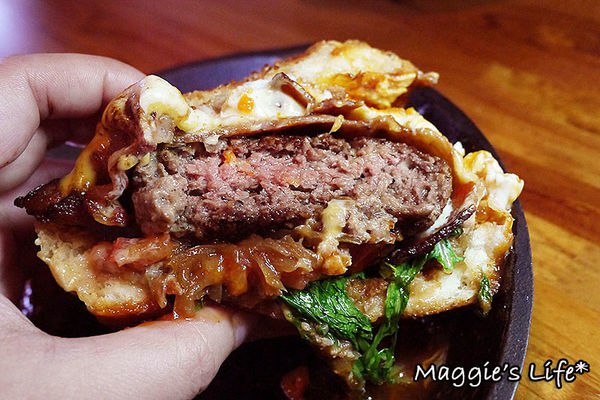 Oldies Burger 新美式文化料理：台北美食。捷運台北車站【Oldies Burger新美式文化料理】傳統道地美墨料理◆漢堡。薯條。墨西哥料理。荷蘭甜心鬆餅