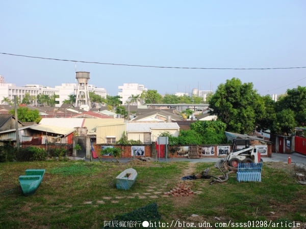 復興老兵文化園區:【旅行遊記。台南永康區】復興老兵文化園區。大面積老眷村活化藝術 大玩彩繪也玩歲月