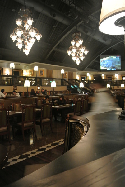 金色三麥(美麗華店):漂亮舒服的空間享受美食~