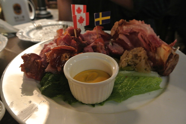 金色三麥(美麗華店):漂亮舒服的空間享受美食~