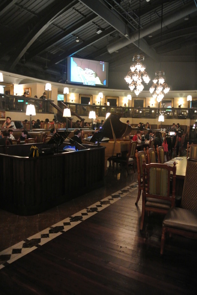 金色三麥(美麗華店):漂亮舒服的空間享受美食~