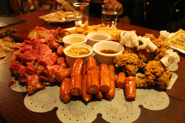 金色三麥(美麗華店)：[台北]氣勢磅礡求婚/聚會優質餐廳『金色三麥』