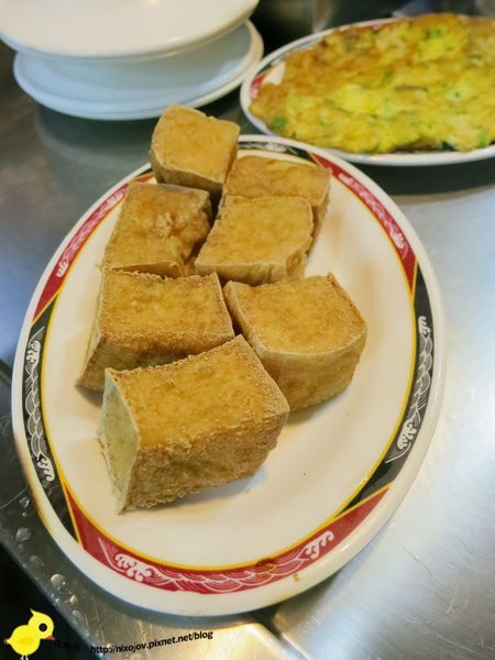 新莊-基隆紅燒鰻-從小到大不變的好味道-雞肉飯、鰻魚湯