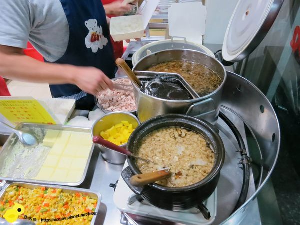 新莊-嘉義火雞肉飯VS基隆紅燒鰻雞肉飯
