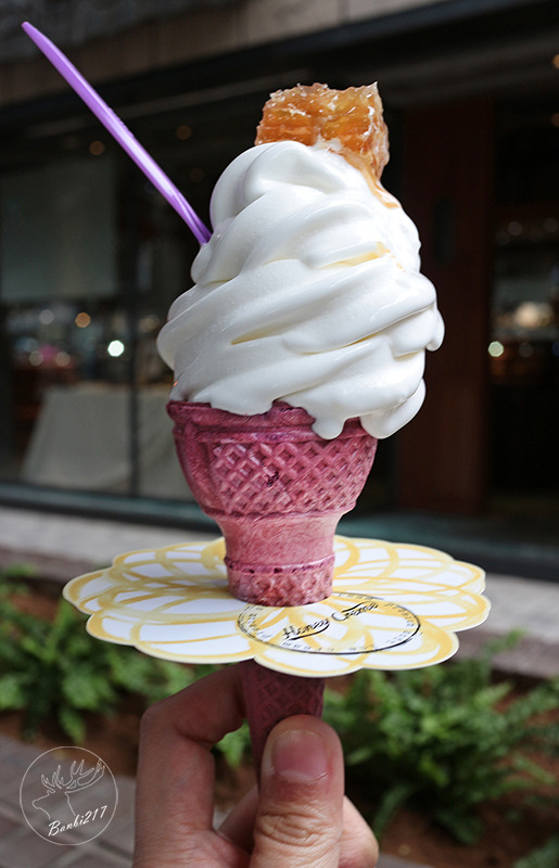 Banbi217 美食旅遊: Honey creme 韓國蜂巢冰淇淋,台北東區,捷運忠孝敦化站
