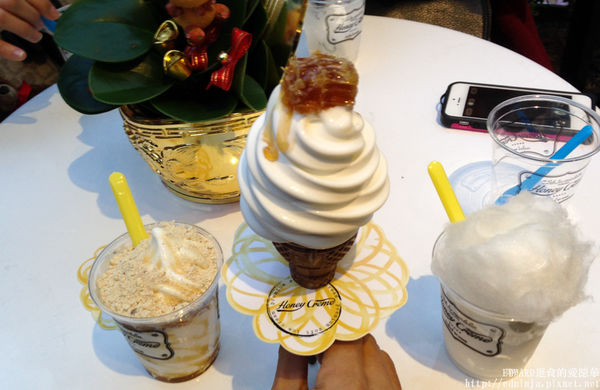 Honeycreme：[食記]台北東區 星冰報到 技術犯規的韓國蜂巢冰淇淋 Honey Creme