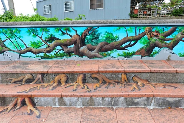 九房里漫遊童話3D互動式彩繪、0蛋月台地景彩繪：【台中景點】石岡0蛋月台&3D彩繪~在地景點通通進入彩繪的素材裡，除了騎鐵馬欣賞沿途景色，順道遊訪石岡3D彩繪的大變身